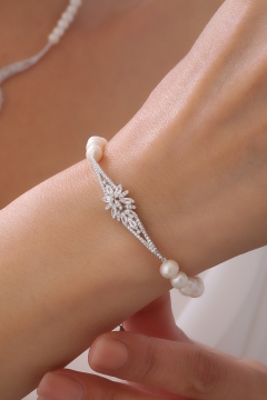 Gumusbox - DOĞAL İNCİ BİLEKLİK GB7102