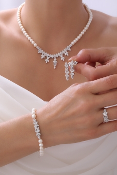 Gumusbox - DOĞAL İNCİ SET GB7008