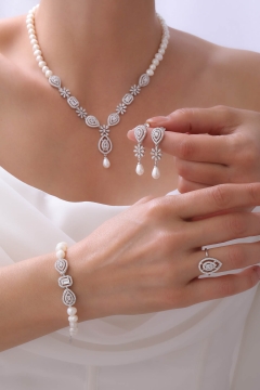 Gumusbox - DOĞAL İNCİ SET GB7057