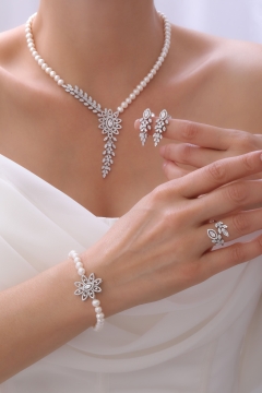 Gumusbox - DOĞAL İNCİ SET GB7066