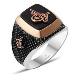 Gumusbox - EL İŞÇİLİĞİ ONİKS ZİRKON TAŞ İŞLEMELİ TUĞRALI YÜZÜK