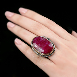 Gumusbox - KÖK YAKUT TAŞLI 925 AYAR GÜMÜŞ KADIN YÜZÜK