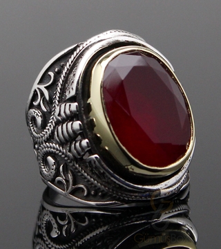 Gumusbox - Kök Yakut Taşlı İşlemeli Gümüş Erkek Yüzük