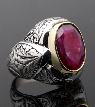 Gumusbox - Kök Yakut Taşlı İşlemeli Gümüş Yüzük