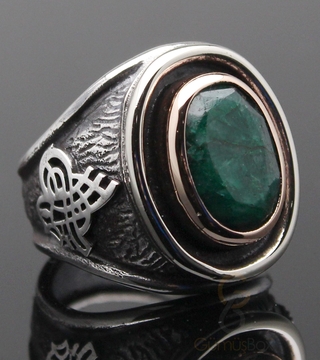 Gumusbox - Kök Zümrüt Taşlı Tuğralı Gümüş Yüzük