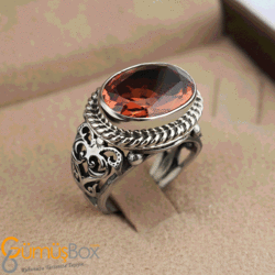 Gumusbox - ORTAMA GÖRE RENK DEĞİŞTİREN ZULTANİT TAŞLI ERKEK GÜMÜŞ YÜZÜK