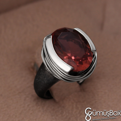 Gumusbox - Özel Tasarım Gümüş İşlemeli Doğal Renk Değiştiren 'Zultanit' Taşlı Gümüş Yüzük