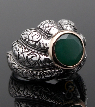 Gumusbox - Özel Tasarım Kök Zümrüt Taşlı Gümüş Erkek Yüzük