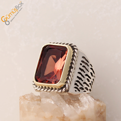 Gumusbox - Özel Tasarım Octagon Kesim Renk Değiştiren Doğal Zultanit Taşlı Gümüş Yüzük