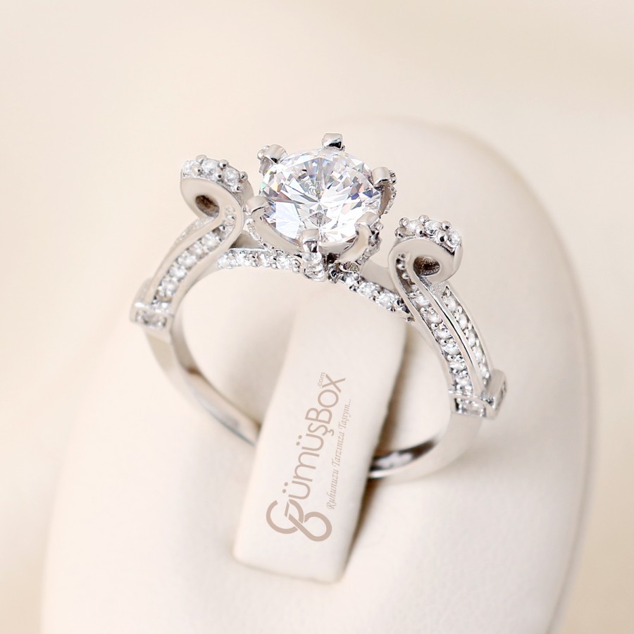 ÖZEL TASARIM SWAROVSKİ TAŞ İŞLEME GÜMÜŞ TEK TAŞ Tektaş