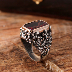 Gumusbox - Özel Tasarım Zultanit Taşlı Gümüş Yüzük