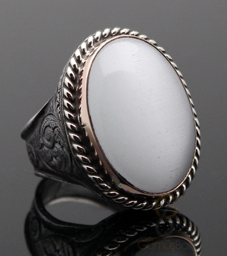 Gumusbox - Rose Çerçeveli Kedi Gözü Taşlı Gümüş Yüzük