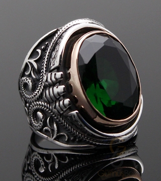 Gumusbox - Yeşil Zirkon Taşlı Tasarım Gümüş Yüzük