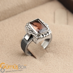 Gumusbox - ZULTANİT TAŞLI RENK DEĞİŞTİREN BAYAN GÜMÜŞ YÜZÜK